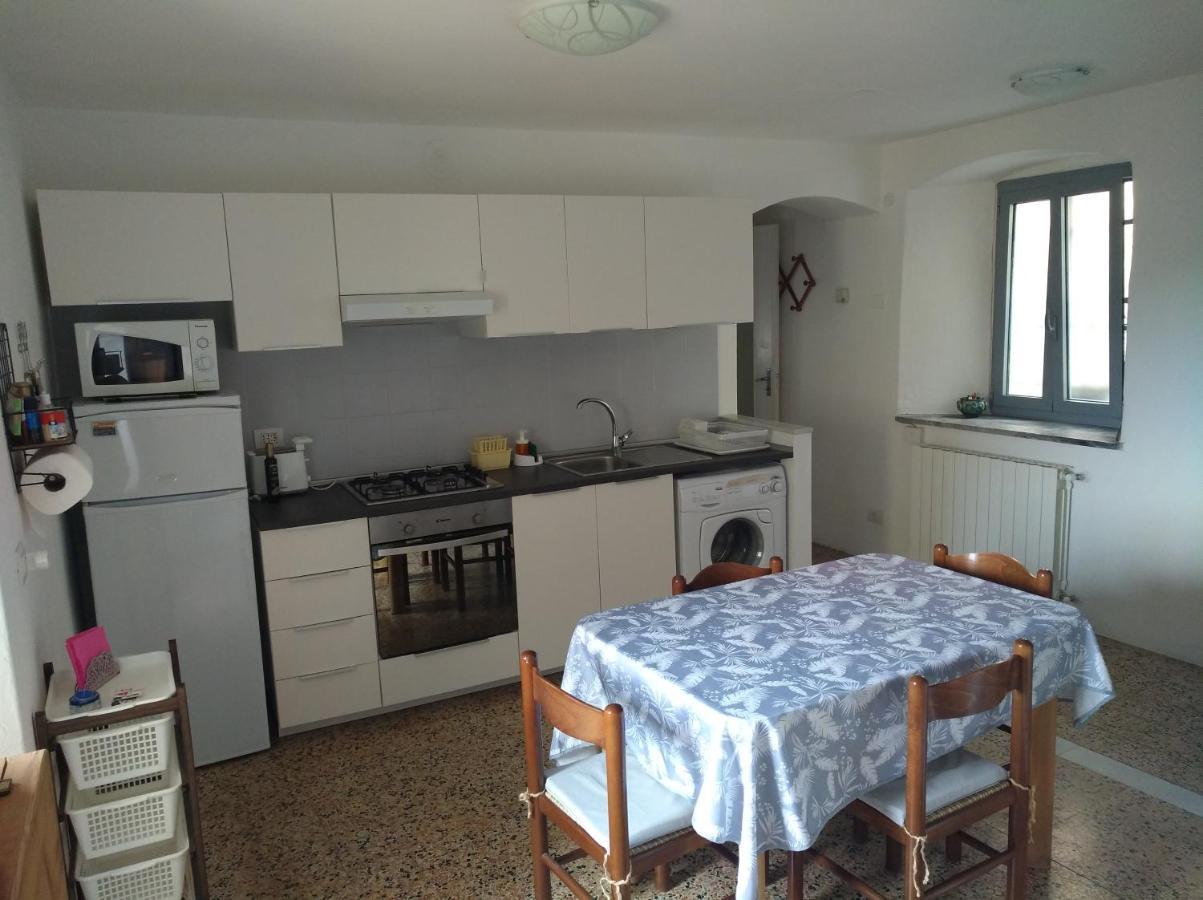 Appartamento A Fosdinovo Exteriör bild