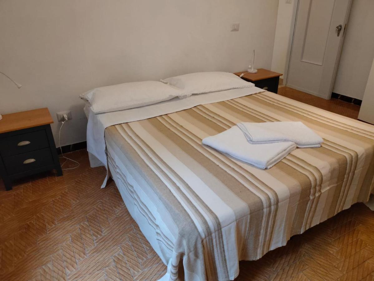 Appartamento A Fosdinovo Exteriör bild